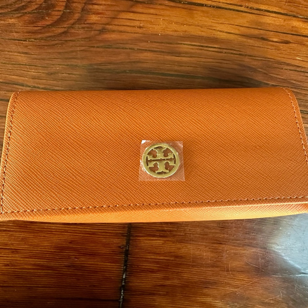 NEW Authentic Tory Burch Classic Orange Designer Eyeglass Case